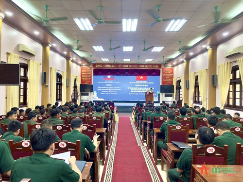 Bộ Chỉ huy Bộ đội Biên Phòng Nghệ An: Khai mạc lớp tập huấn công tác quản lý biên giới cho 40 cán bộ Biên phòng Lào